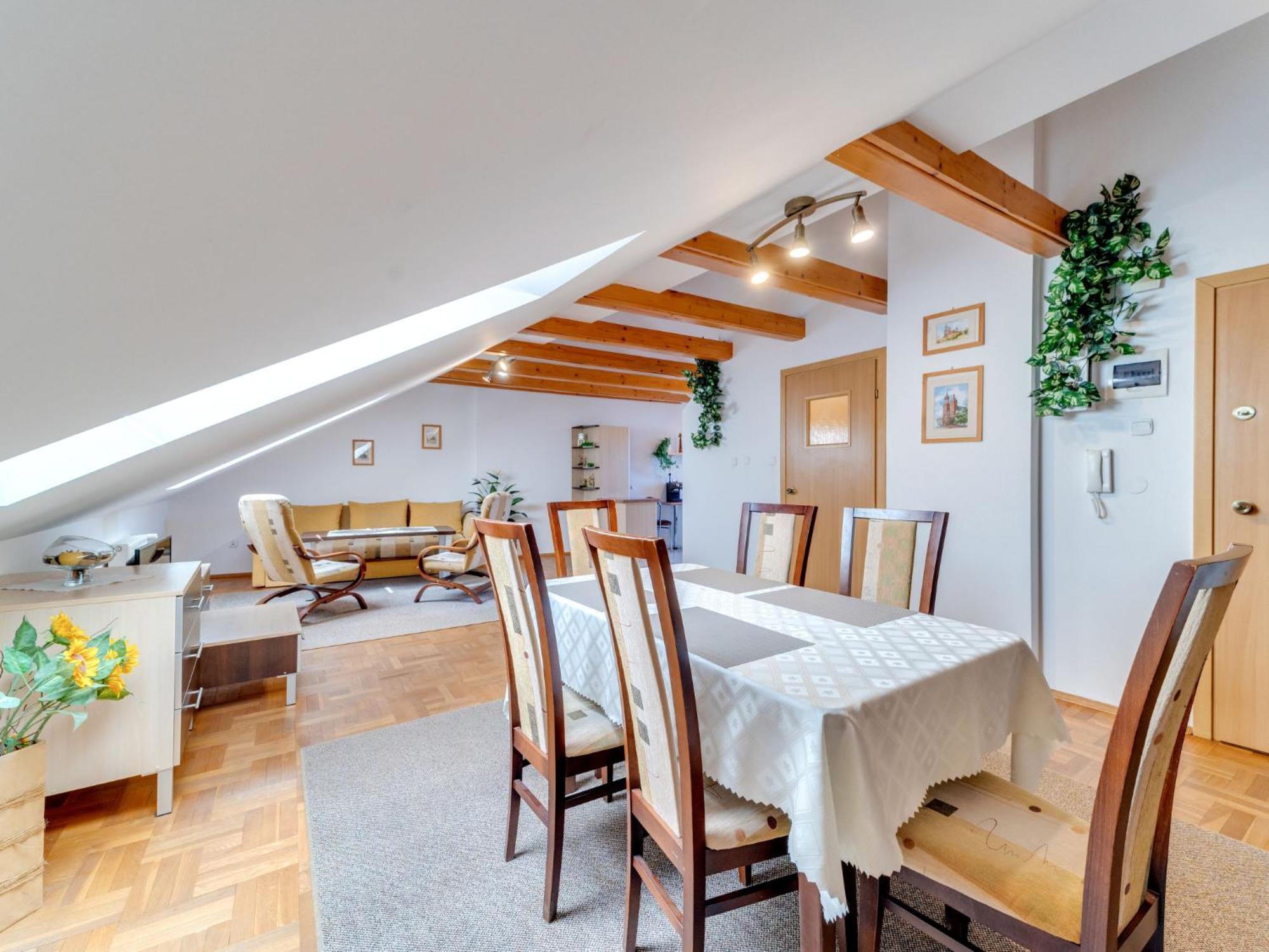 Królowej Jadwigi Apartament *